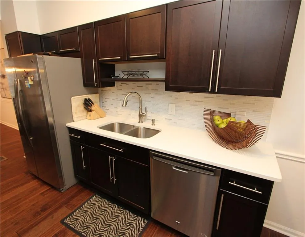 702 Brandywine Circle, Sandy Springs, Georgia 30350, 3 Bedrooms Bedrooms, ,2 BathroomsBathrooms,Residential,Sold,702 Brandywine Circle,6064400