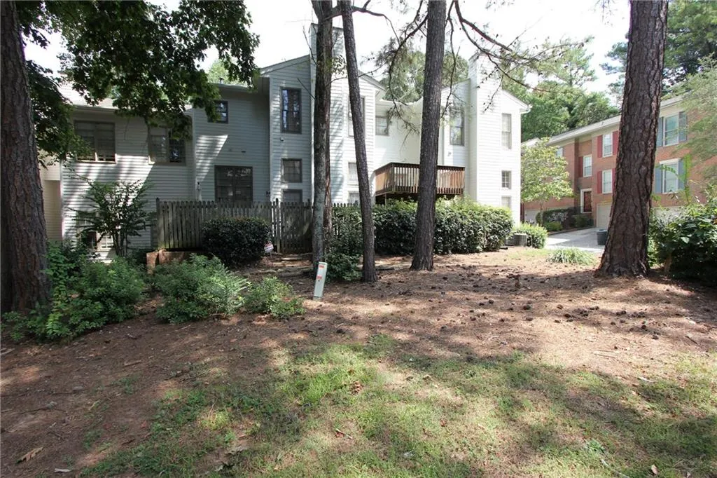 702 Brandywine Circle, Sandy Springs, Georgia 30350, 3 Bedrooms Bedrooms, ,2 BathroomsBathrooms,Residential,Sold,702 Brandywine Circle,6064400