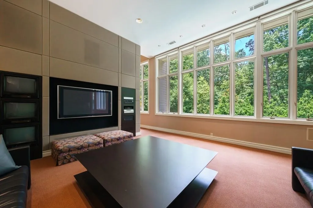 30 Finch Forest Trail Nw, Sandy Springs, Georgia 30327, 4 Bedrooms Bedrooms, ,3 BathroomsBathrooms,Residential,Sold,30 Finch Forest Trail Nw,6948895