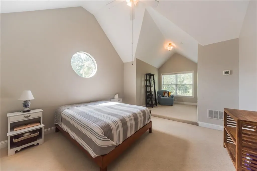 1123 Glenridge Place, Atlanta, Georgia 30342, 2 Bedrooms Bedrooms, ,2 BathroomsBathrooms,Residential,Sold,1123 Glenridge Place,6611489