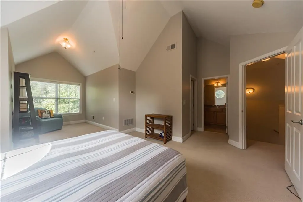 1123 Glenridge Place, Atlanta, Georgia 30342, 2 Bedrooms Bedrooms, ,2 BathroomsBathrooms,Residential,Sold,1123 Glenridge Place,6611489
