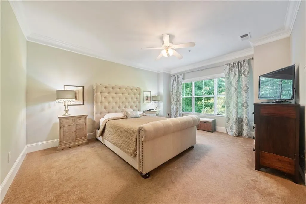 1123 Glenridge Place, Atlanta, Georgia 30342, 2 Bedrooms Bedrooms, ,2 BathroomsBathrooms,Residential,Sold,1123 Glenridge Place,6611489