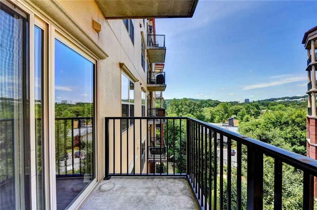 200 River Vista Drive Unit 533, Atlanta, Georgia 30339, 2 Bedrooms Bedrooms, ,2 BathroomsBathrooms,Residential,Sold,200 River Vista Drive Unit 533,6503656