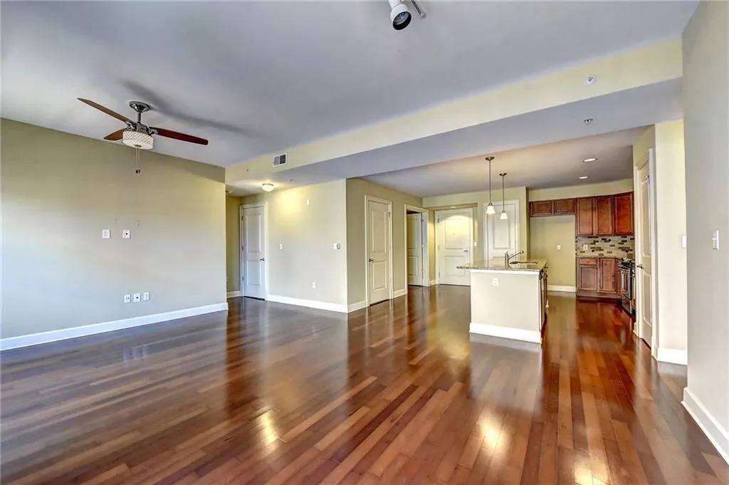 200 River Vista Drive Unit 533, Atlanta, Georgia 30339, 2 Bedrooms Bedrooms, ,2 BathroomsBathrooms,Residential,Sold,200 River Vista Drive Unit 533,6503656