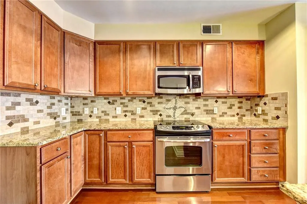 200 River Vista Drive Unit 533, Atlanta, Georgia 30339, 2 Bedrooms Bedrooms, ,2 BathroomsBathrooms,Residential,Sold,200 River Vista Drive Unit 533,6503656