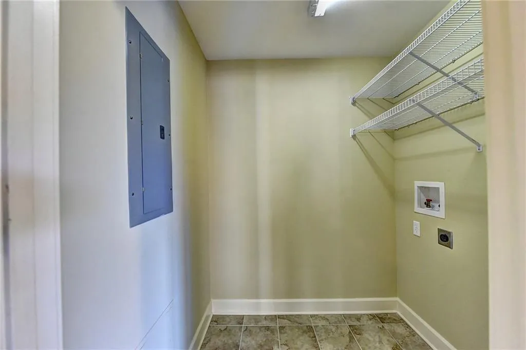 200 River Vista Drive Unit 533, Atlanta, Georgia 30339, 2 Bedrooms Bedrooms, ,2 BathroomsBathrooms,Residential,Sold,200 River Vista Drive Unit 533,6503656