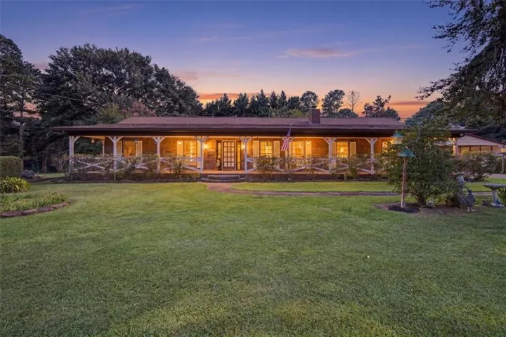 6198 N Summers, Douglasville, Georgia 30135