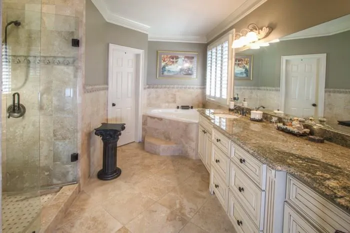 6335 Glen Oaks Lane, Sandy Springs, Georgia 30328, 4 Bedrooms Bedrooms, ,3 BathroomsBathrooms,Residential,Sold,6335 Glen Oaks Lane,6768195