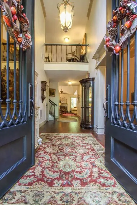 6335 Glen Oaks Lane, Sandy Springs, Georgia 30328, 4 Bedrooms Bedrooms, ,3 BathroomsBathrooms,Residential,Sold,6335 Glen Oaks Lane,6768195