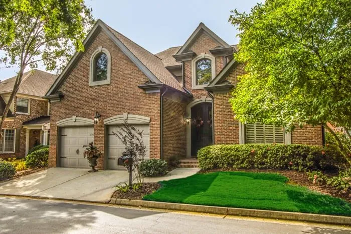 6335 Glen Oaks Lane, Sandy Springs, Georgia 30328, 4 Bedrooms Bedrooms, ,3 BathroomsBathrooms,Residential,Sold,6335 Glen Oaks Lane,6768195