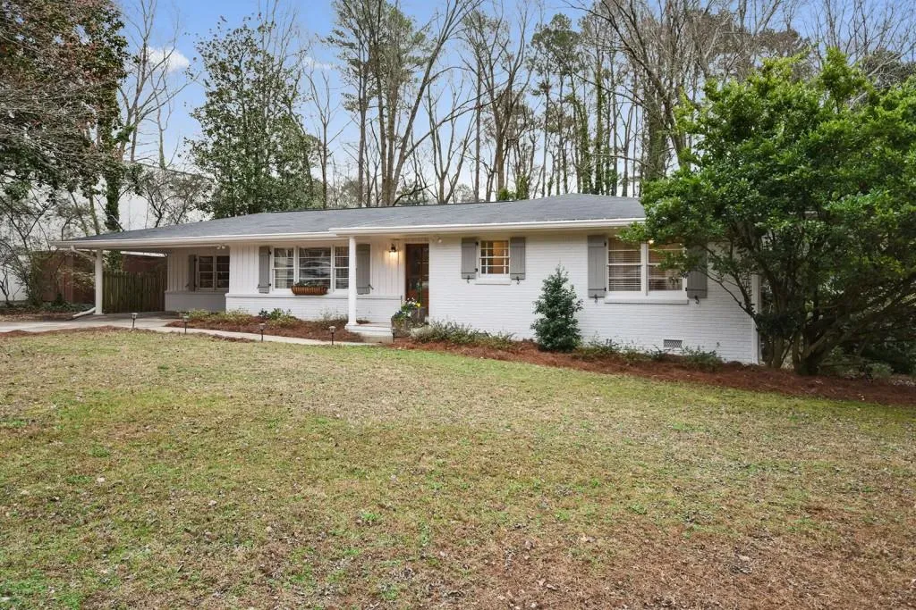 565 Windsor Parkway, Atlanta, Georgia 30342, 3 Bedrooms Bedrooms, ,2 BathroomsBathrooms,Residential,Sold,565 Windsor Parkway,5966361
