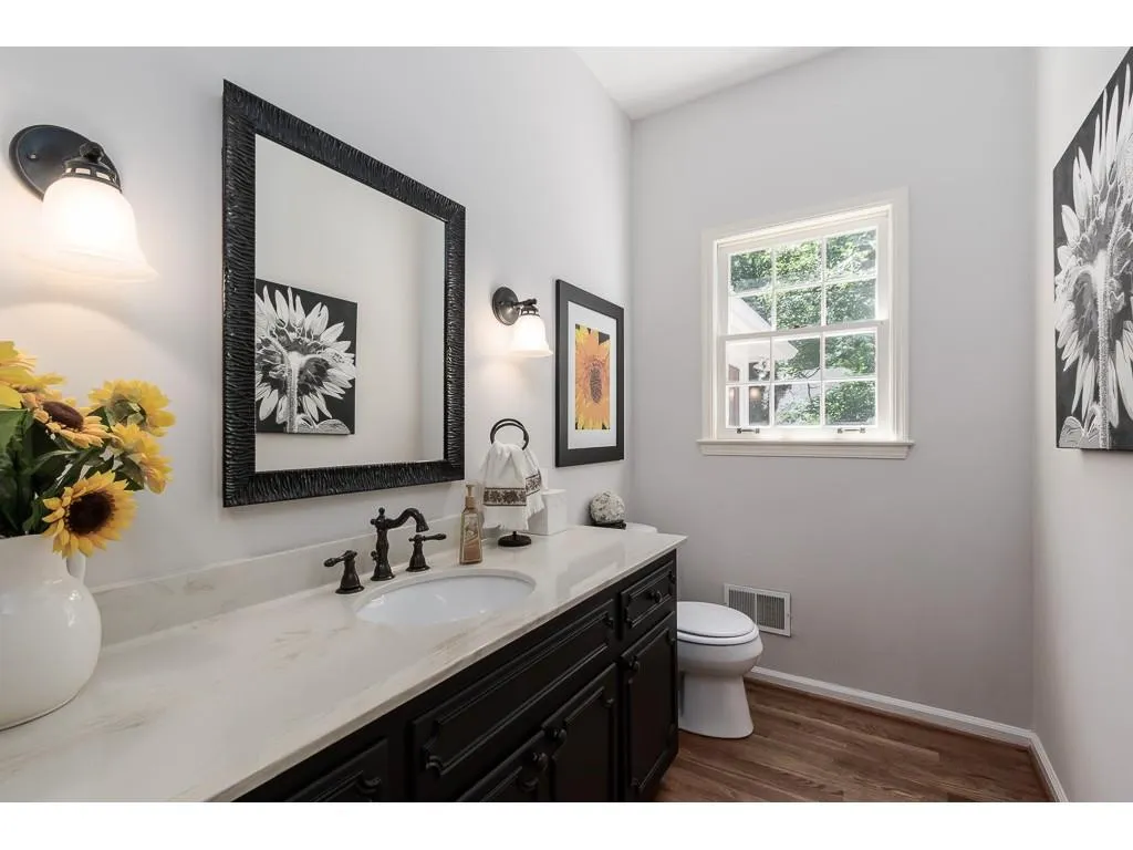 355 Black Water Cove Nw, Atlanta, Georgia 30328, 5 Bedrooms Bedrooms, ,3 BathroomsBathrooms,Residential,Sold,355 Black Water Cove Nw,6593954