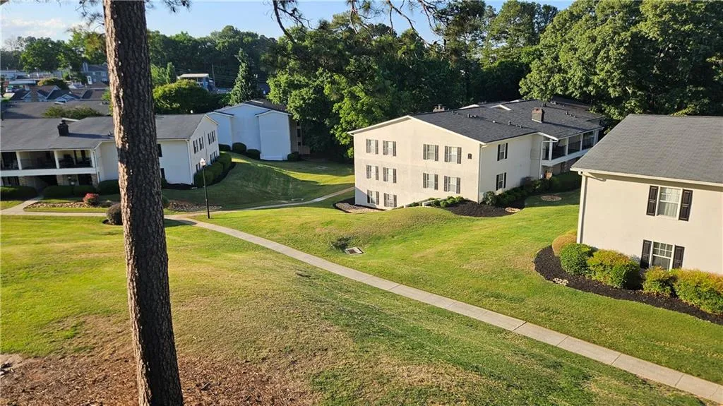 1150 Collier Road Unit H07, Atlanta, Georgia 30318, 2 Bedrooms Bedrooms, 0 ,2 BathroomsBathrooms,Residential,For Sale,1150 Collier Road Unit H07,7774546