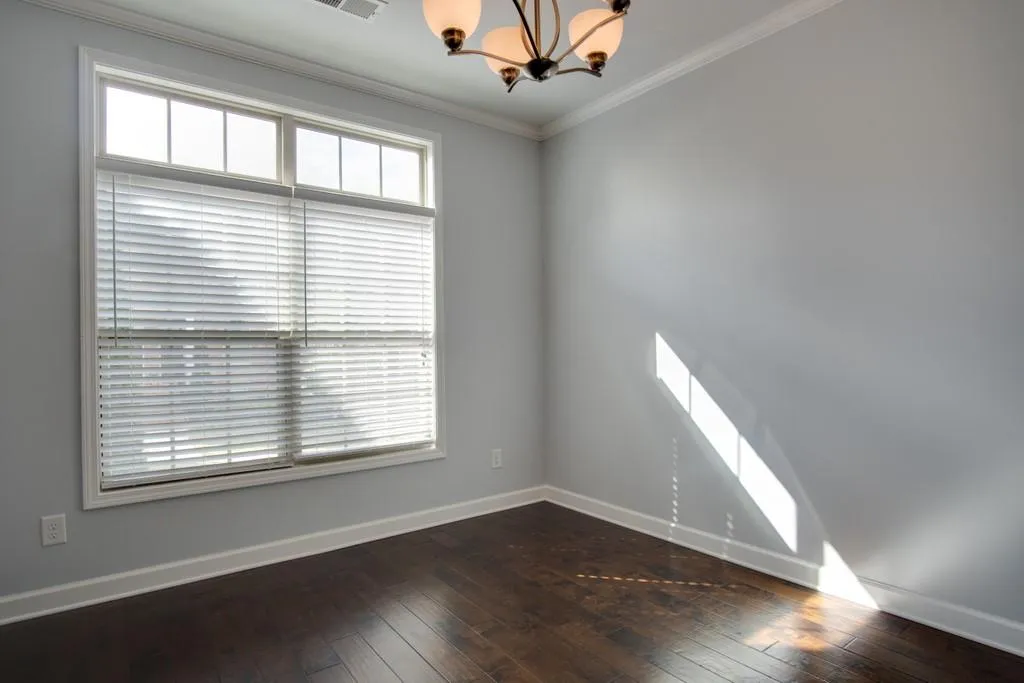7430 Glisten Avenue, Sandy Springs, Georgia 30328, 3 Bedrooms Bedrooms, ,3 BathroomsBathrooms,Residential,Sold,7430 Glisten Avenue,6797482
