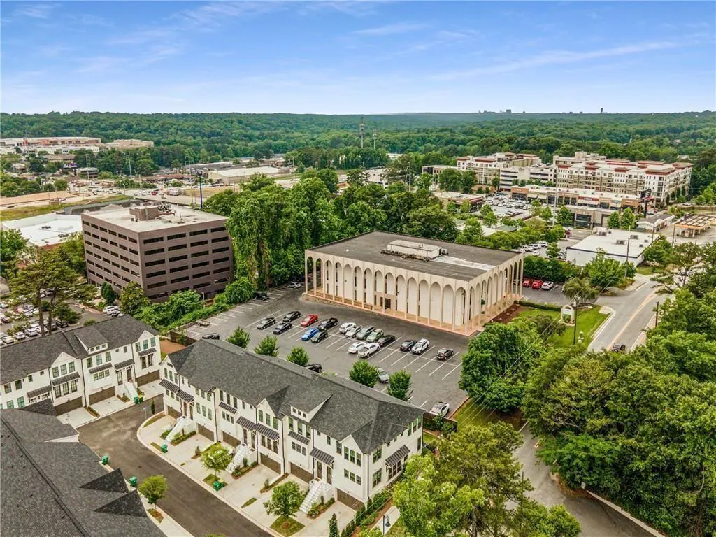 5851 Westin Road, Sandy Springs, Georgia 30328, 3 Bedrooms Bedrooms, ,3 BathroomsBathrooms,Residential,For Sale,5851 Westin Road,7610539