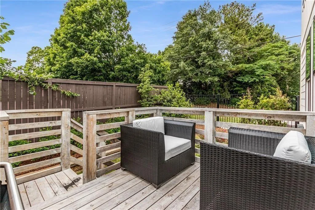 5851 Westin Road, Sandy Springs, Georgia 30328, 3 Bedrooms Bedrooms, ,3 BathroomsBathrooms,Residential,For Sale,5851 Westin Road,7610539