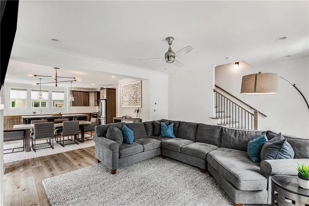 5851 Westin Road, Sandy Springs, Georgia 30328, 3 Bedrooms Bedrooms, ,3 BathroomsBathrooms,Residential,For Sale,5851 Westin Road,7610539
