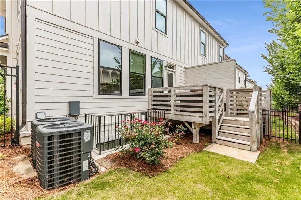 5851 Westin Road, Sandy Springs, Georgia 30328, 3 Bedrooms Bedrooms, ,3 BathroomsBathrooms,Residential,For Sale,5851 Westin Road,7610539