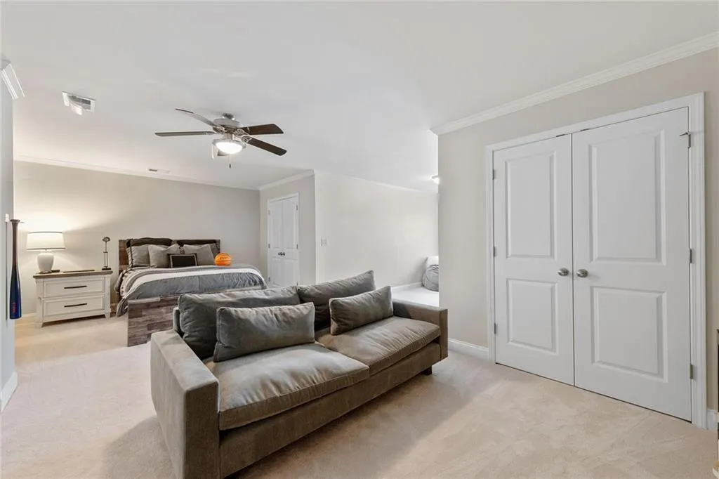 675 Lockton, Sandy Springs, Georgia 30342, 4 Bedrooms Bedrooms, ,4 BathroomsBathrooms,Residential,Sold,675 Lockton,7471869