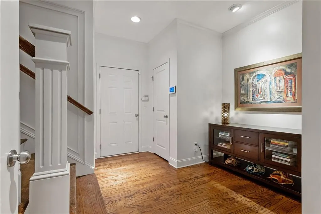 675 Lockton, Sandy Springs, Georgia 30342, 4 Bedrooms Bedrooms, ,4 BathroomsBathrooms,Residential,Sold,675 Lockton,7471869