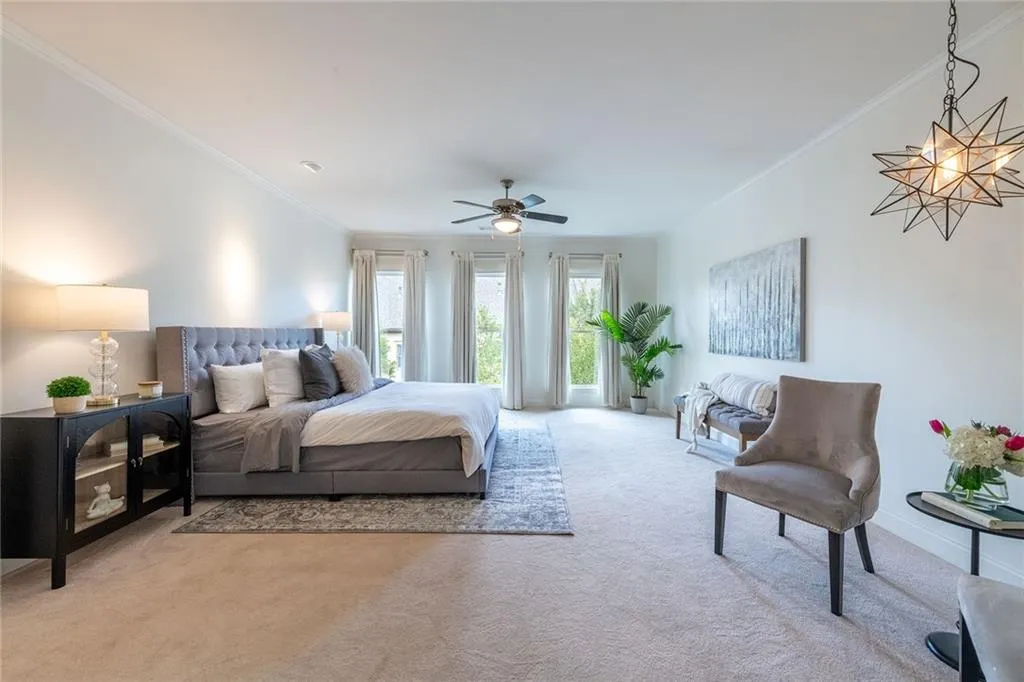 675 Lockton, Sandy Springs, Georgia 30342, 4 Bedrooms Bedrooms, ,4 BathroomsBathrooms,Residential,Sold,675 Lockton,7471869