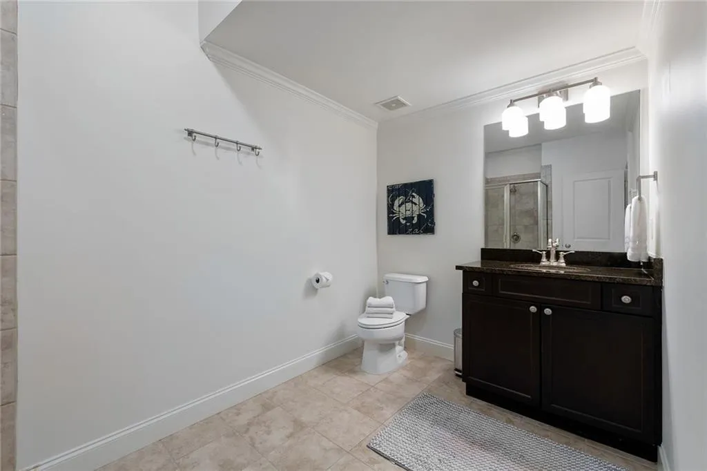 675 Lockton, Sandy Springs, Georgia 30342, 4 Bedrooms Bedrooms, ,4 BathroomsBathrooms,Residential,Sold,675 Lockton,7471869