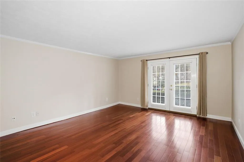 3440 Essex Avenue Unit 103, Atlanta, Georgia 30339, 2 Bedrooms Bedrooms, 0 ,2 BathroomsBathrooms,Residential,For Sale,3440 Essex Avenue Unit 103,7736268