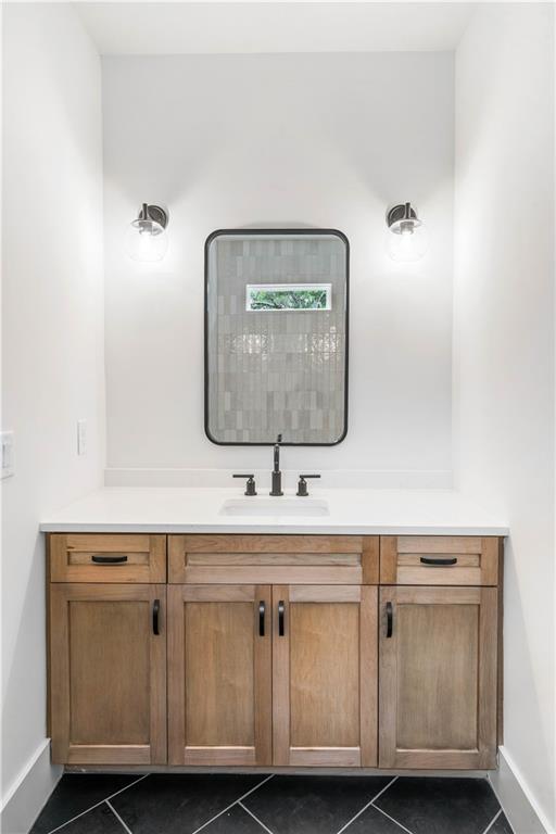Secondary bathroom.