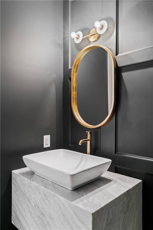 Powder bathroom on the main leve.
