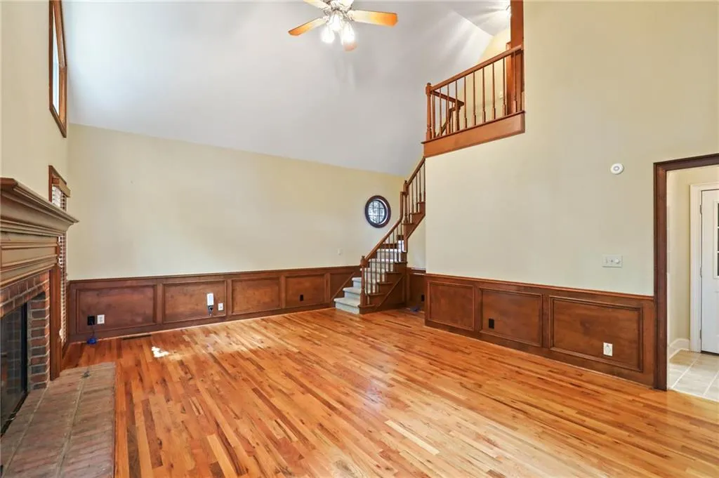 2065 Dunwoody Heritage Drive, Sandy Springs, Georgia 30350, 5 Bedrooms Bedrooms, ,3 BathroomsBathrooms,Residential,Sold,2065 Dunwoody Heritage Drive,6763777