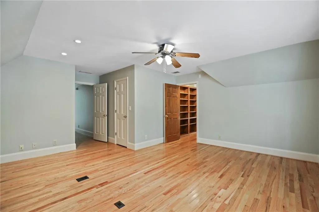2065 Dunwoody Heritage Drive, Sandy Springs, Georgia 30350, 5 Bedrooms Bedrooms, ,3 BathroomsBathrooms,Residential,Sold,2065 Dunwoody Heritage Drive,6763777