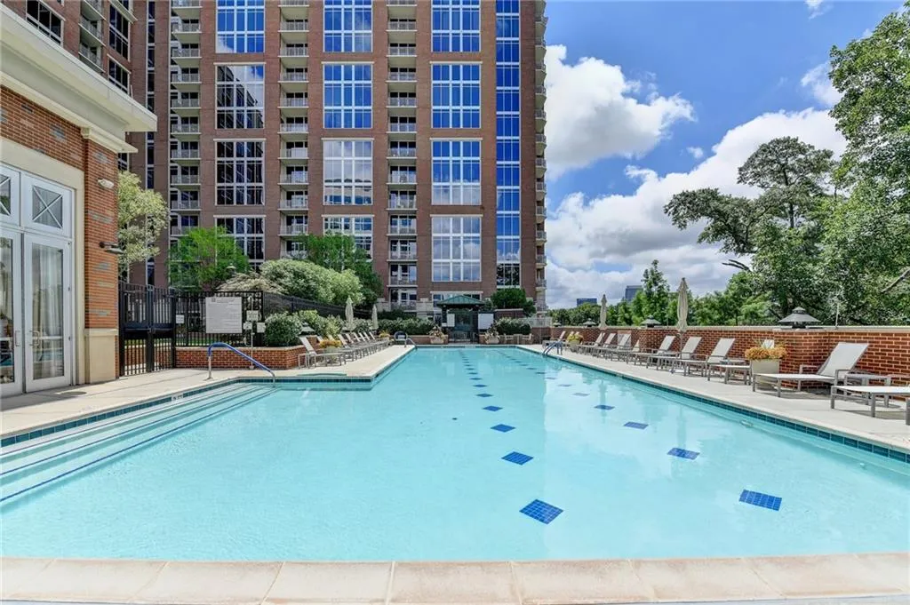 1820 Peachtree Street Nw Unit 905, Atlanta, Georgia 30309, 2 Bedrooms Bedrooms, ,2 BathroomsBathrooms,Residential,For Sale,1820 Peachtree Street Nw Unit 905,7631976