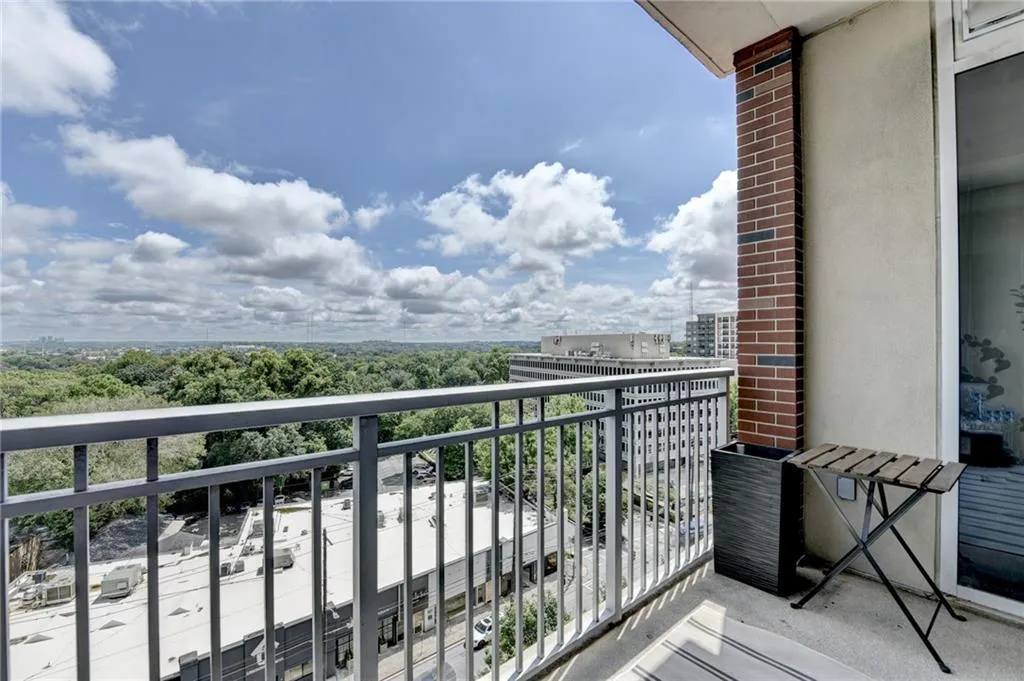 1820 Peachtree Street Nw Unit 905, Atlanta, Georgia 30309, 2 Bedrooms Bedrooms, ,2 BathroomsBathrooms,Residential,For Sale,1820 Peachtree Street Nw Unit 905,7631976