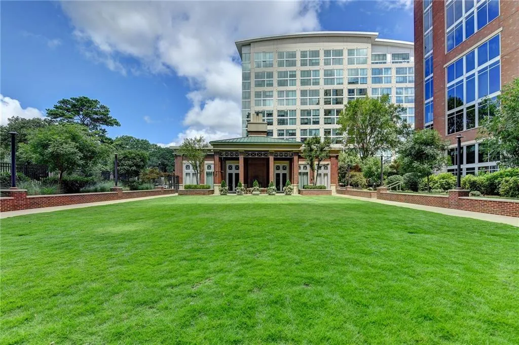 1820 Peachtree Street Nw Unit 905, Atlanta, Georgia 30309, 2 Bedrooms Bedrooms, ,2 BathroomsBathrooms,Residential,For Sale,1820 Peachtree Street Nw Unit 905,7631976