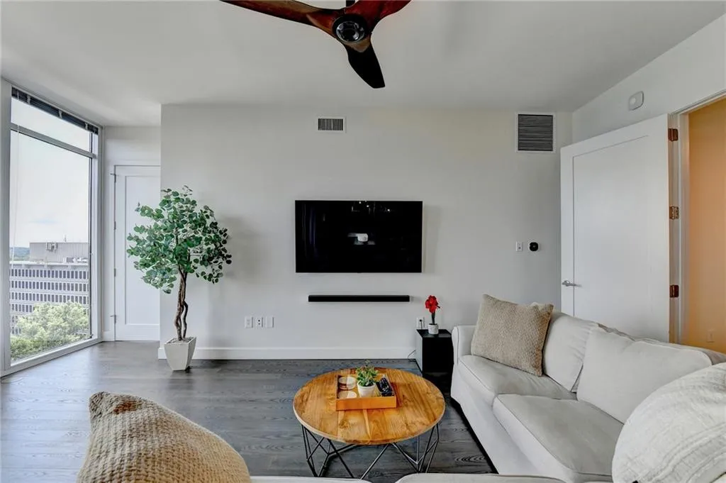 1820 Peachtree Street Nw Unit 905, Atlanta, Georgia 30309, 2 Bedrooms Bedrooms, ,2 BathroomsBathrooms,Residential,For Sale,1820 Peachtree Street Nw Unit 905,7631976