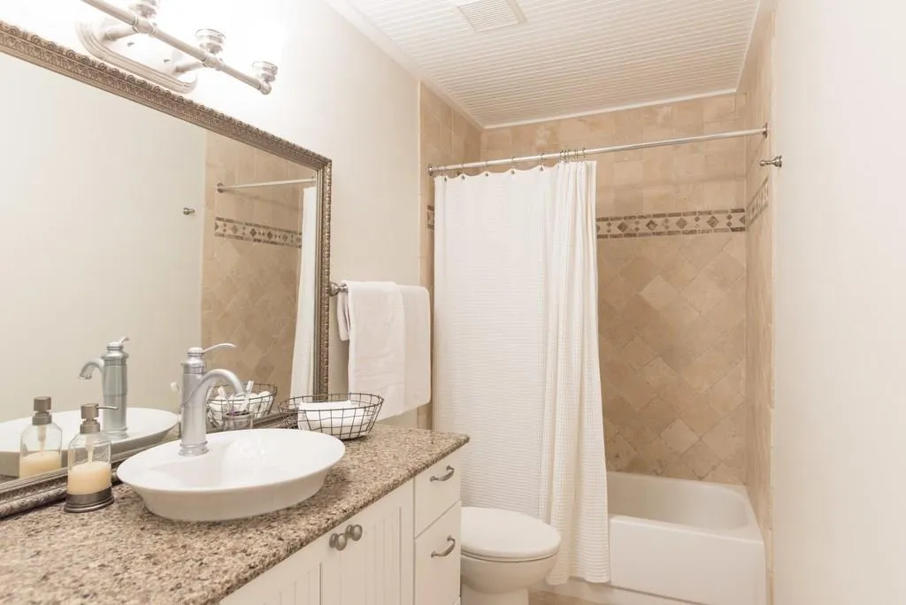 4 Mount Vernon Circle, Sandy Springs, Georgia 30338, 2 Bedrooms Bedrooms, ,2 BathroomsBathrooms,Residential,Sold,4 Mount Vernon Circle,6041476