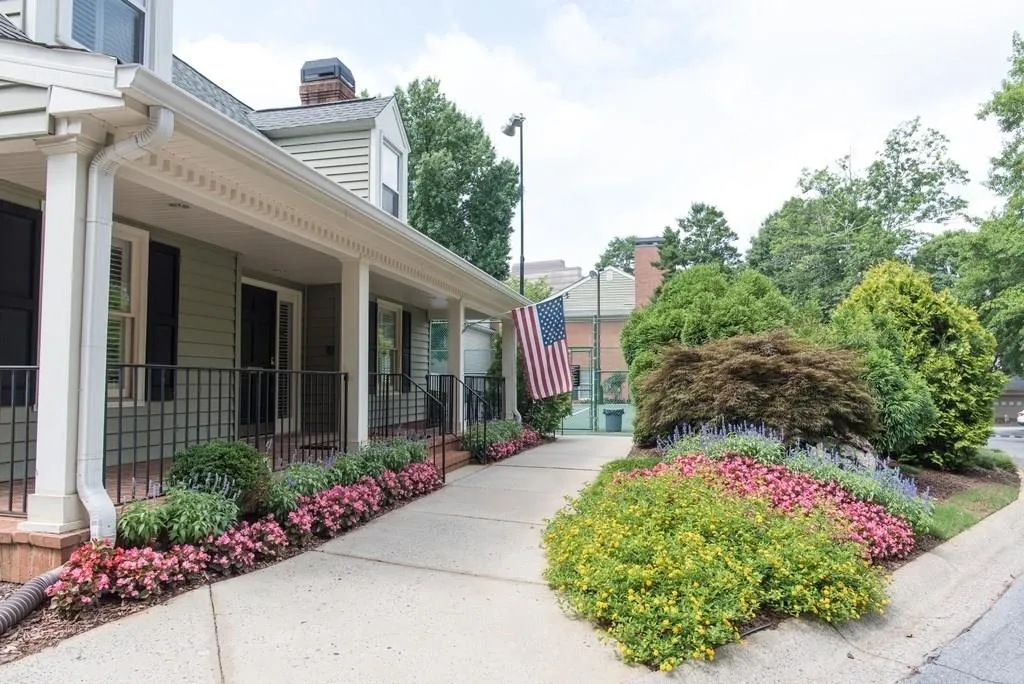 4 Mount Vernon Circle, Sandy Springs, Georgia 30338, 2 Bedrooms Bedrooms, ,2 BathroomsBathrooms,Residential,Sold,4 Mount Vernon Circle,6041476