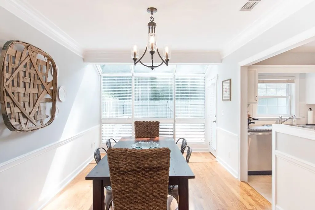 4 Mount Vernon Circle, Sandy Springs, Georgia 30338, 2 Bedrooms Bedrooms, ,2 BathroomsBathrooms,Residential,Sold,4 Mount Vernon Circle,6041476