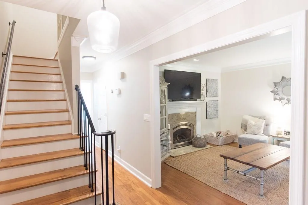 4 Mount Vernon Circle, Sandy Springs, Georgia 30338, 2 Bedrooms Bedrooms, ,2 BathroomsBathrooms,Residential,Sold,4 Mount Vernon Circle,6041476