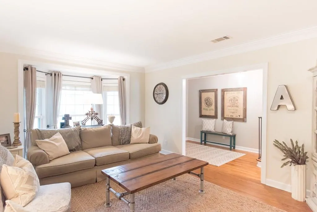 4 Mount Vernon Circle, Sandy Springs, Georgia 30338, 2 Bedrooms Bedrooms, ,2 BathroomsBathrooms,Residential,Sold,4 Mount Vernon Circle,6041476