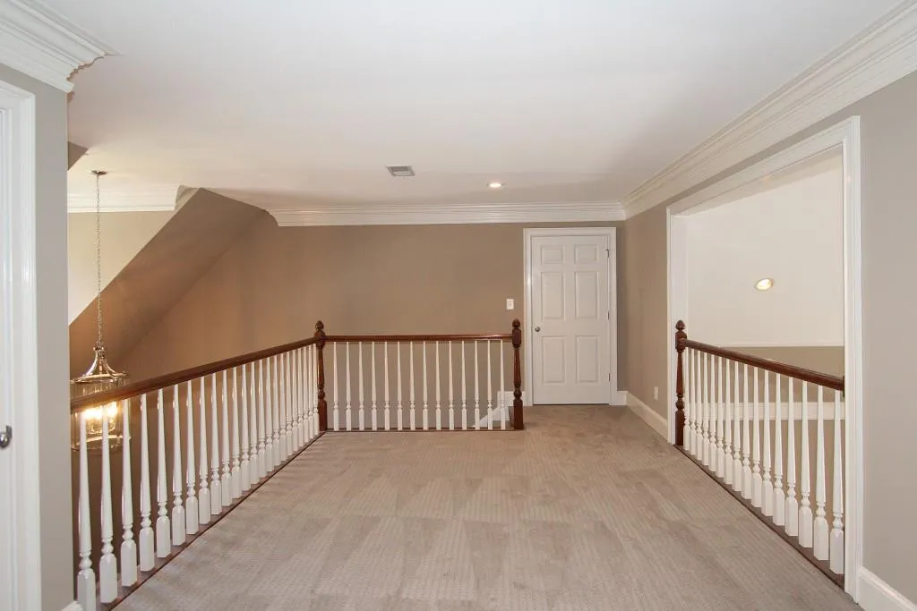 220 Embassy Court, Sandy Springs, Georgia 30328, 3 Bedrooms Bedrooms, ,2 BathroomsBathrooms,Residential,Sold,220 Embassy Court,5918041