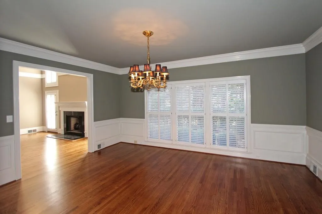 220 Embassy Court, Sandy Springs, Georgia 30328, 3 Bedrooms Bedrooms, ,2 BathroomsBathrooms,Residential,Sold,220 Embassy Court,5918041