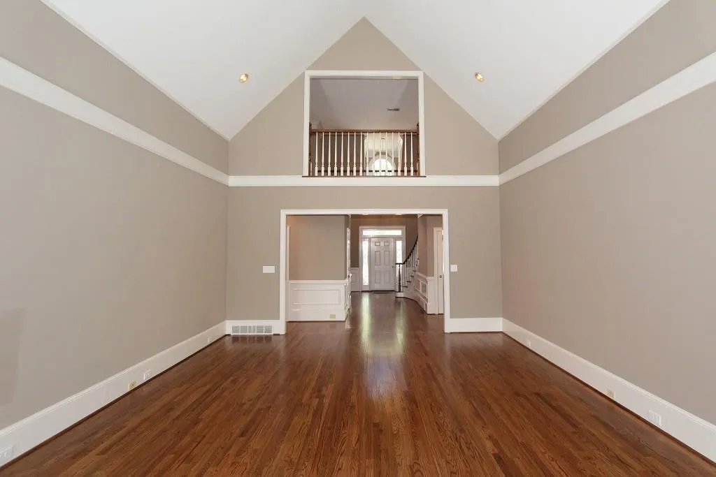 220 Embassy Court, Sandy Springs, Georgia 30328, 3 Bedrooms Bedrooms, ,2 BathroomsBathrooms,Residential,Sold,220 Embassy Court,5918041