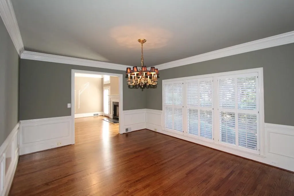 220 Embassy Court, Sandy Springs, Georgia 30328, 3 Bedrooms Bedrooms, ,2 BathroomsBathrooms,Residential,Sold,220 Embassy Court,5918041