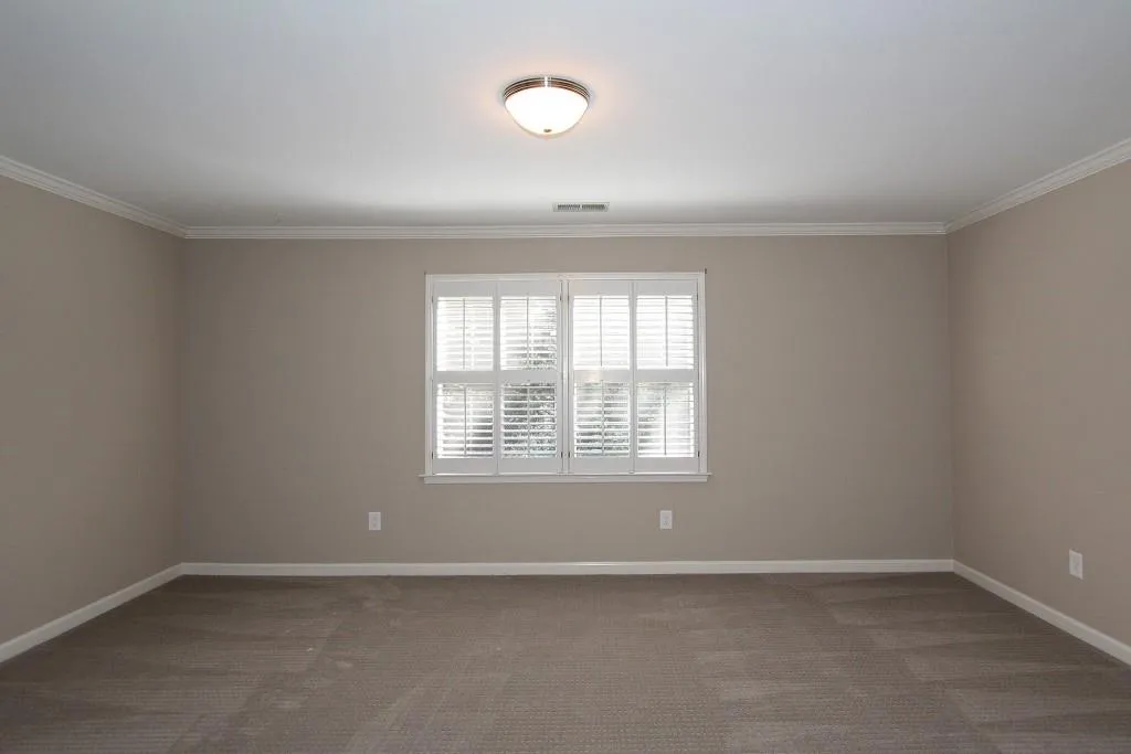 220 Embassy Court, Sandy Springs, Georgia 30328, 3 Bedrooms Bedrooms, ,2 BathroomsBathrooms,Residential,Sold,220 Embassy Court,5918041