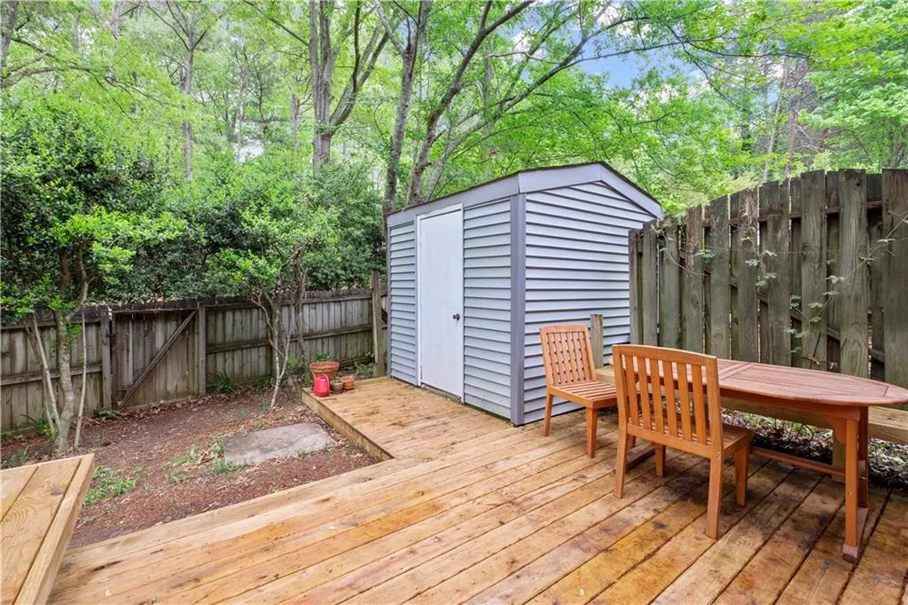 8857 Applegate Lane, Sandy Springs, Georgia 30350, 2 Bedrooms Bedrooms, ,2 BathroomsBathrooms,Residential,Sold,8857 Applegate Lane,7038534
