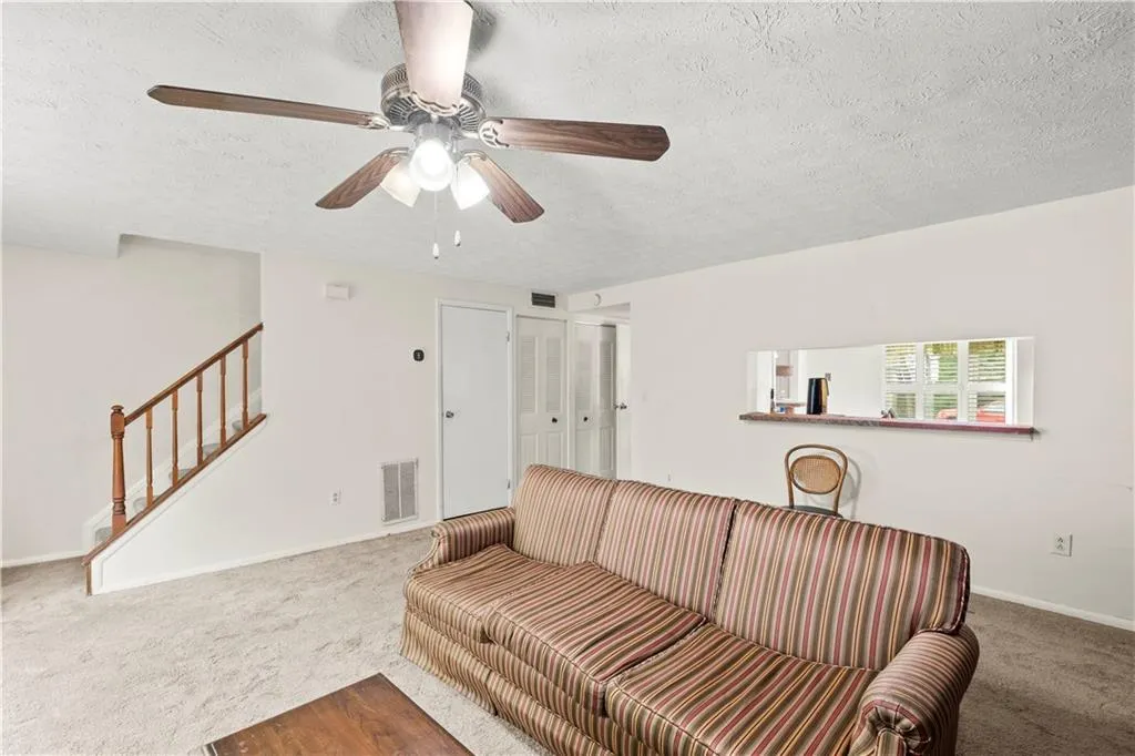 8857 Applegate Lane, Sandy Springs, Georgia 30350, 2 Bedrooms Bedrooms, ,2 BathroomsBathrooms,Residential,Sold,8857 Applegate Lane,7038534