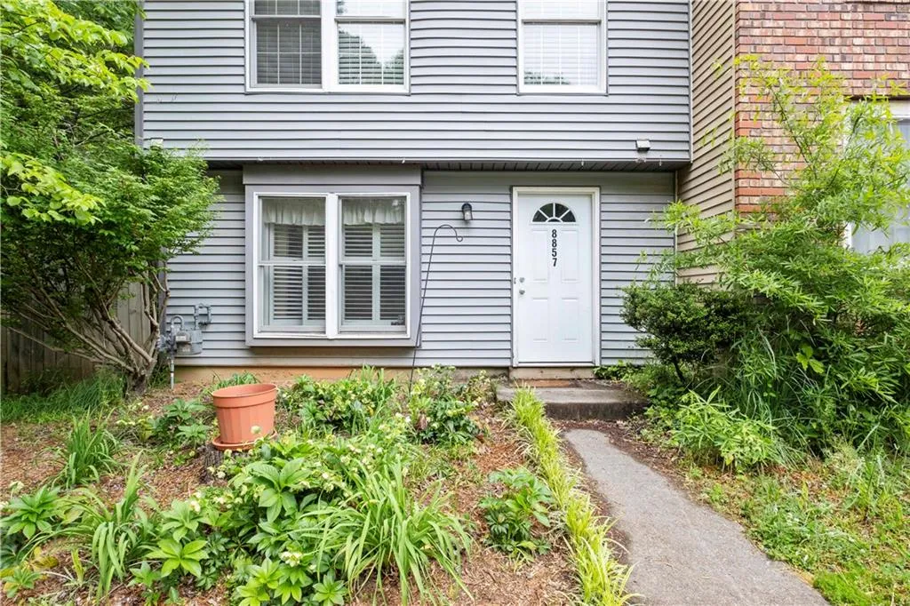 8857 Applegate Lane, Sandy Springs, Georgia 30350, 2 Bedrooms Bedrooms, ,2 BathroomsBathrooms,Residential,Sold,8857 Applegate Lane,7038534
