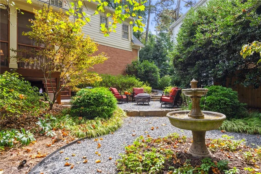 Park like backyard.