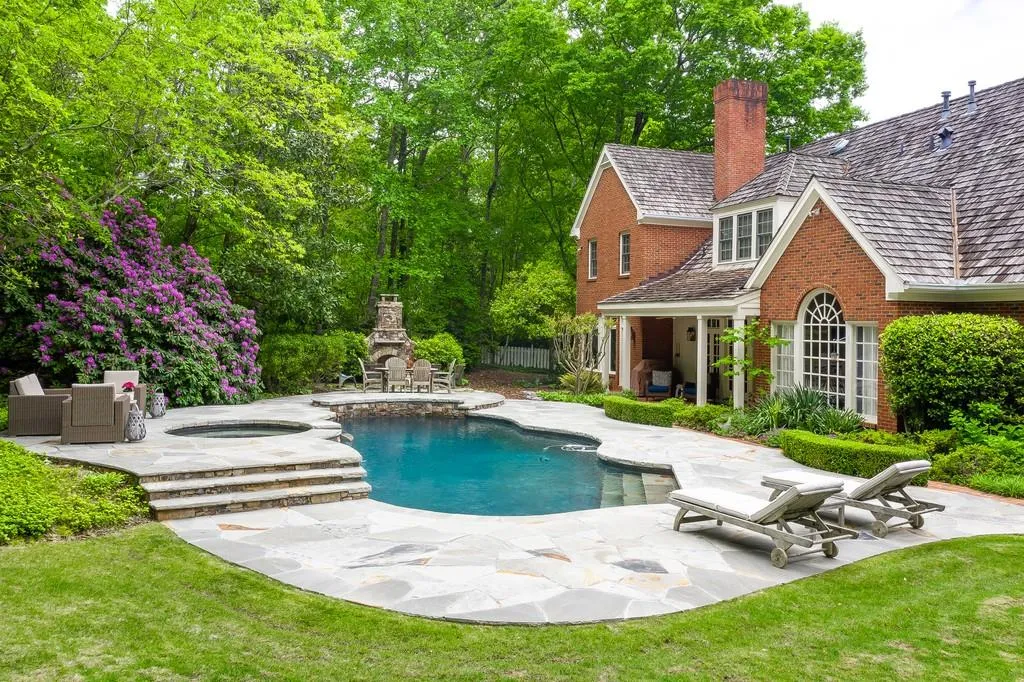 125 Old Stratton Chase Nw, Atlanta, Georgia 30328, 5 Bedrooms Bedrooms, ,5 BathroomsBathrooms,Residential,Sold,125 Old Stratton Chase Nw,6691629
